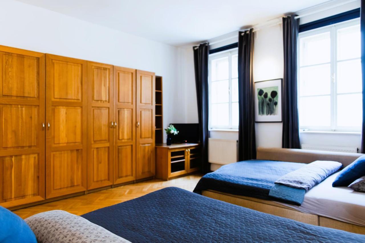 Fantom 4* Praga
